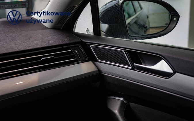 Volkswagen Passat cena 94900 przebieg: 67600, rok produkcji 2021 z Łódź małe 781